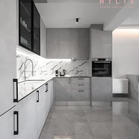 8 No1,10, Nilie Hospitality Mgmt Apartment *